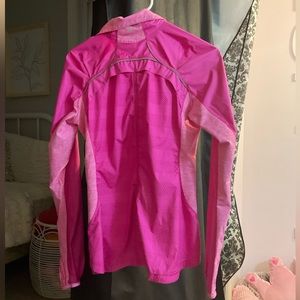 Lululemon windbreaker